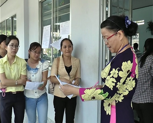 KY THI TUYEN CONG CHUC.JPG