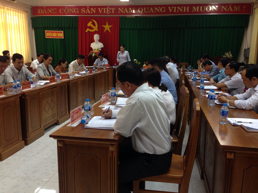 QUANG CANH BUOI LAM VIEC.png