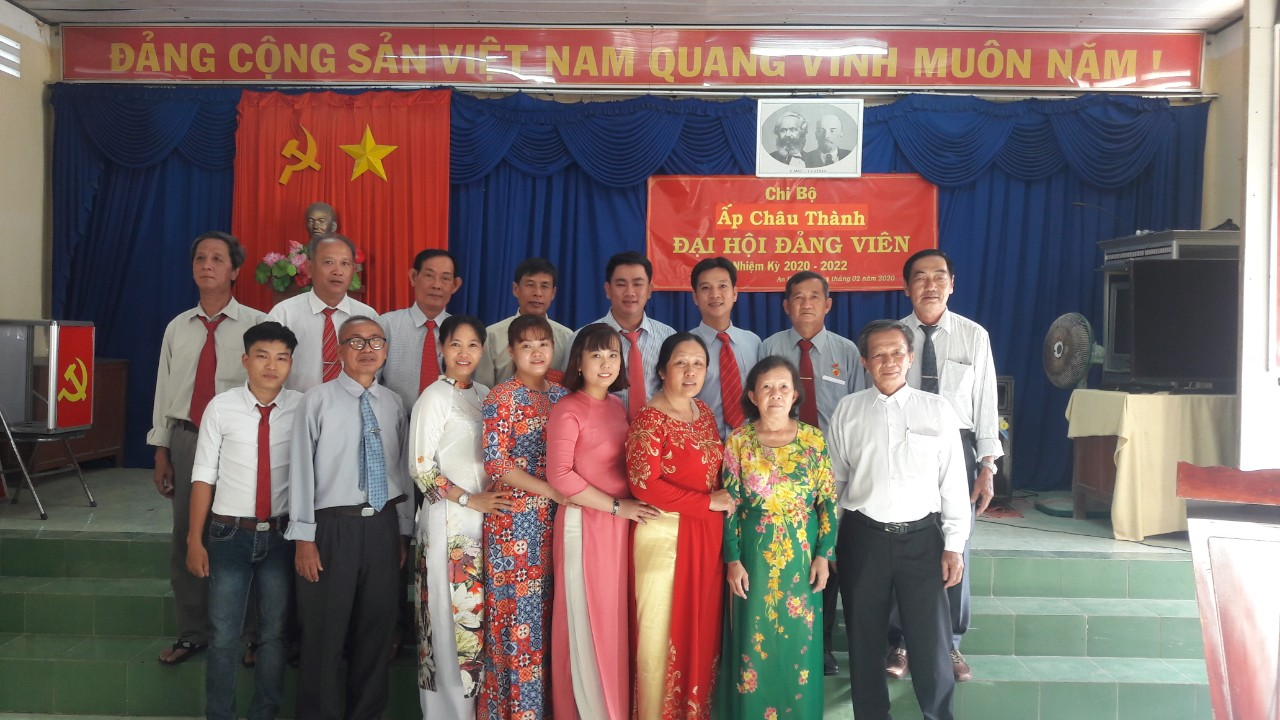 anh dai hoi chi bo ap Châu Thanh.png