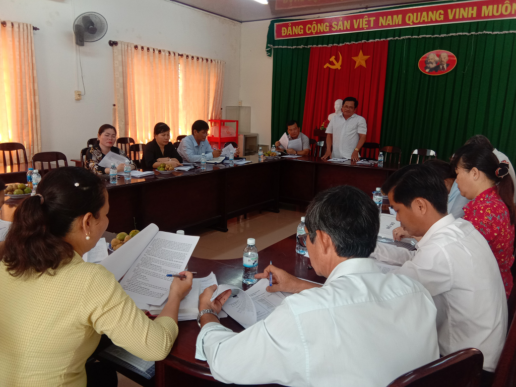 Ông Nguyễn Văn Qưới- Trưởng ban kinh tế- ngân sách HĐND tỉnh phát biểu tại buổi làm việc.png